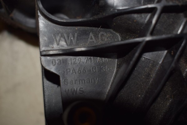 Ansaugkrümmer / Saugrohr – passend für VW/Audi, 2.0 TDI – Teilenummer 03L129711AM